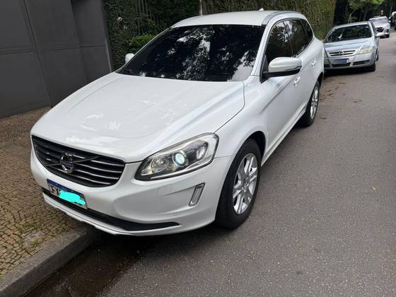 VOLVO XC60 2.0 T5 DYNAMIC FWD TURBO GASOLINA 4P AUTOMÁTICO VOLVO XC60 2.0 T5 DYNAMIC FWD TURBO GASOLINA 4P AUTOMÁTICO